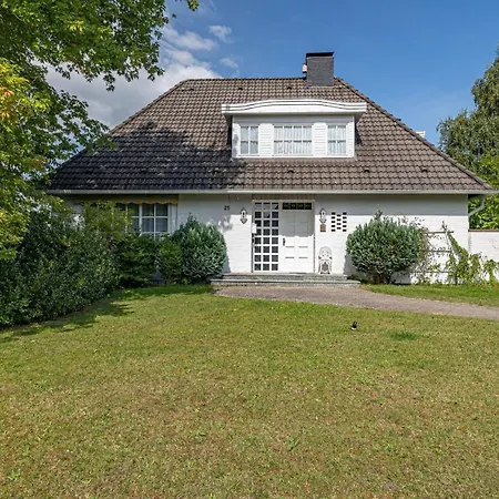 Heimathafen Solituede - Hafenmeister - Elegante Mit 2 Schlafzimmern Und Terrasse